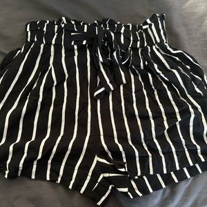Black and white tie loose fitting shorts